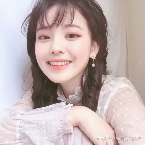 有哪些好看的浅粉色色调女生头像