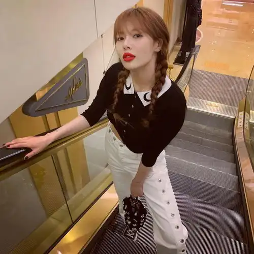 薄蓝色系头像泫雅