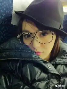 女星戴眼镜谁最酷迪丽热巴第五,赵丽颖只排第七,杨幂排第几
