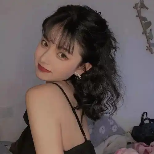 女生头像丨看似不起波澜的日复一日