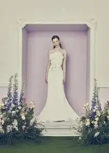 设计全球首个迪斯尼公主婚纱晚装系列kevyiu望女性活出心中的公主