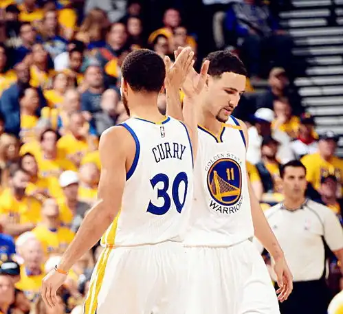 奥尼尔钦点nba最强双核,乔丹皮蓬组合也得甘拜下风,网友毫无疑问