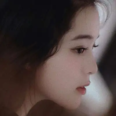 绝美冷艳系女头像小宅