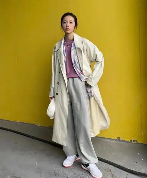 最近火了一种穿法,叫无性别穿搭,优雅率真,带来全新时尚感