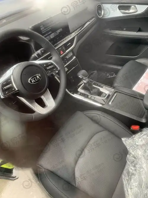 为你诠释全新二字全新起亚k3内饰谍照首曝