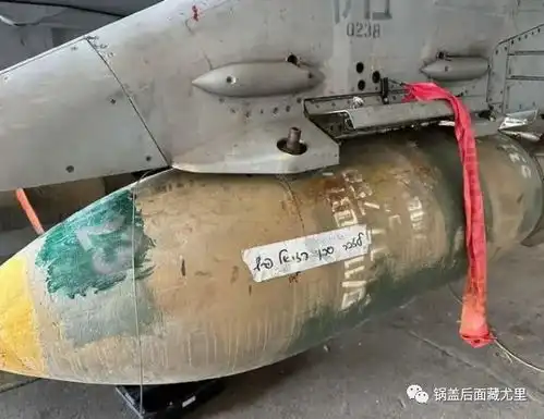 以军空军f16翼下挂奇怪炸弹,专为拆楼而生