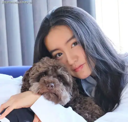 木村心美堪比专业摄影师把光希日常拍出大片感,每一帧都是画报