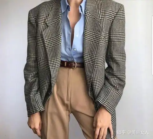 最新复古西装女生搭配推荐