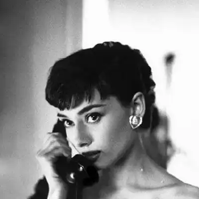 赫本头像经典复古奥黛丽赫本高清头像图片