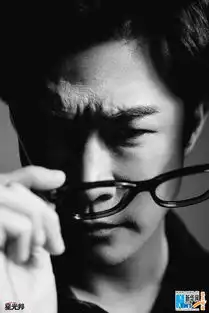 黄维德变身疯狂艺术家熟男魅力玩转光影