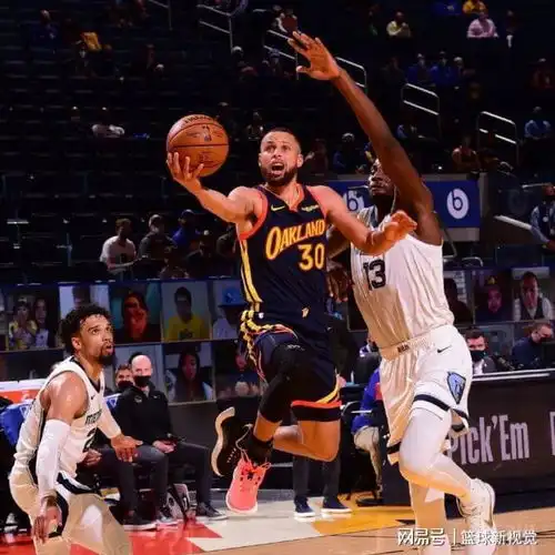 盘点史蒂芬库里的赛季表现,并不完美,却又足够伟大