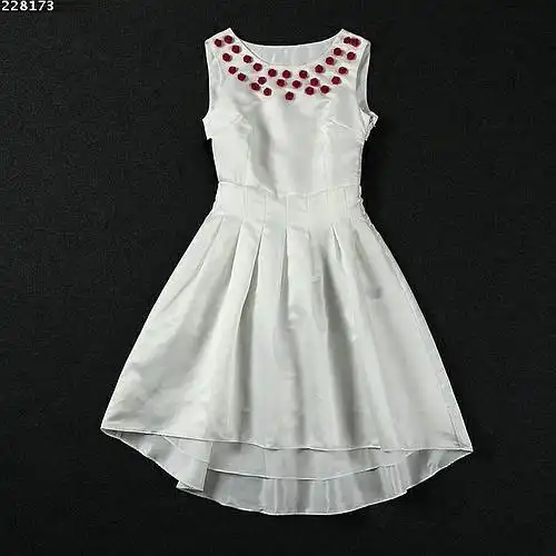 简约纯白名媛淑女连衣裙立体花朵缝制黑色系...