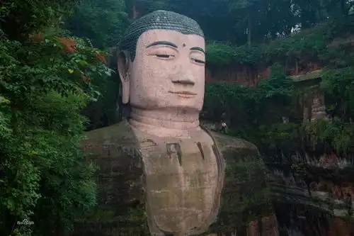 乐山大佛一共4次闭眼,3次都有大事发生看看专家的科学解释