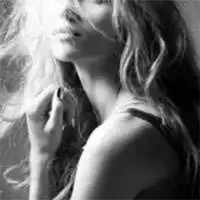 漂亮小姐姐照片黑白高冷头像微信头像图片大全