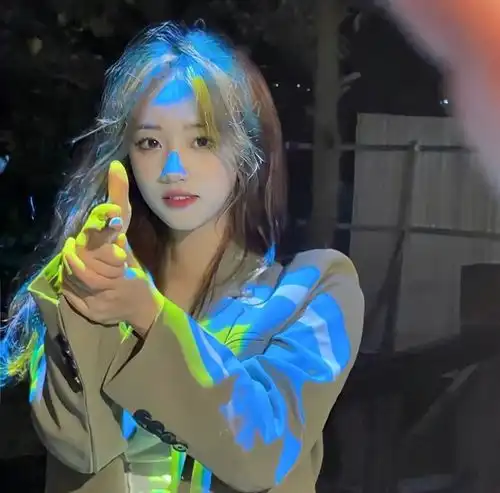 闺蜜头像突然发现海鸟和雨相爱是一句谐音还要与你相爱.