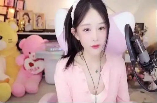 林七七回应恋爱问题,直言恋爱不一定最长久,两人无关风月