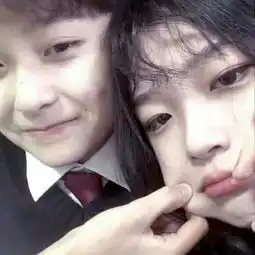 比较亲密的情侣头像双人暧昧情侣组合头像