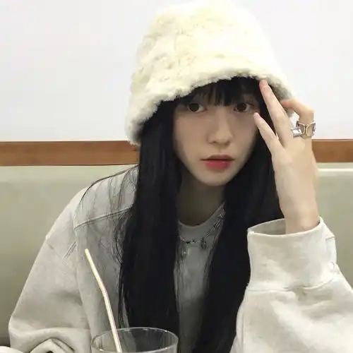 清冷禁欲系女生照片头像