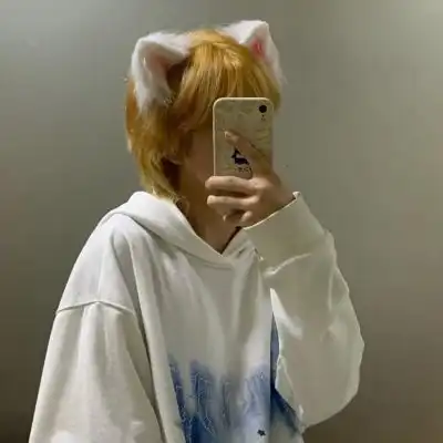 头像蓝色系男生简约真人