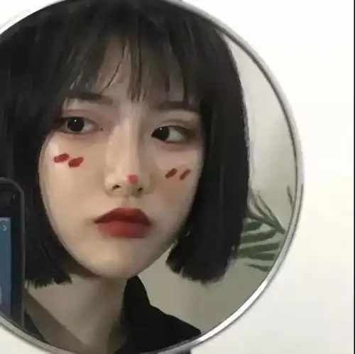 女生头像蓝天白云阳光清风细雨浮尘无一是你无一不是你