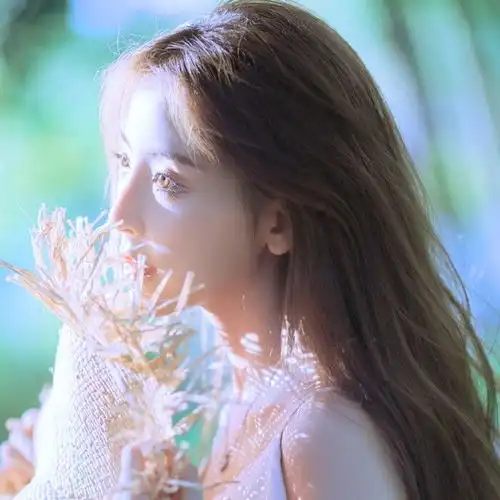 唯美图片清新简约女生