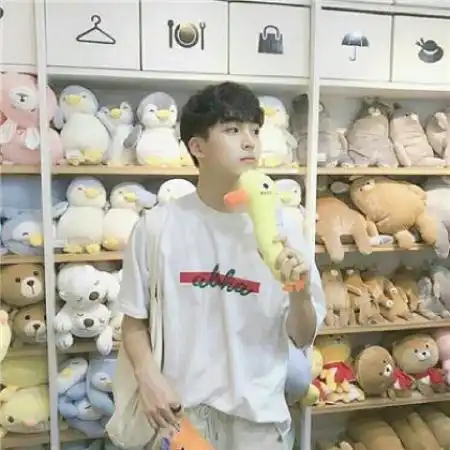 男生帅气的头像真人,颜值很高的帅气男生小清新的