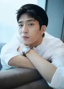 井柏然时尚写真曝光