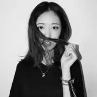 白色系唯美图片头像女女头