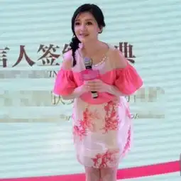 那些粉嫩减龄招桃花的桃粉色单品