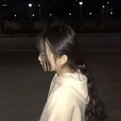 特别颓废丧的女生头像又丧又酷的头像女清晰