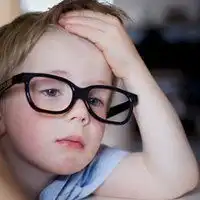 孩子近视究竟要不要戴镜