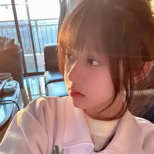 3.29ins女生头像