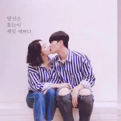 亲吻甜蜜情侣yy头像图片,没有突然我是一直很想你