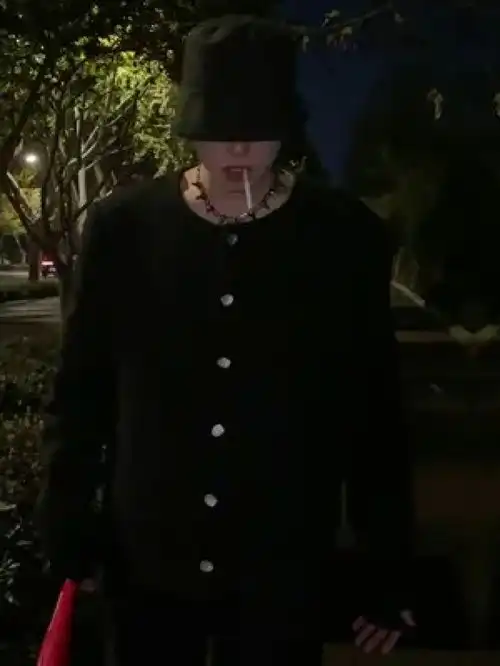 没什么优点就比你男朋友拽一点黑色系