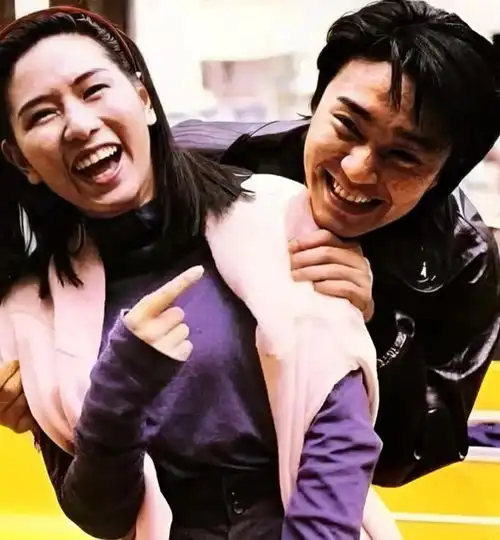 明明相爱,却偏偏分开,这4对明星情侣,永远让人意难平