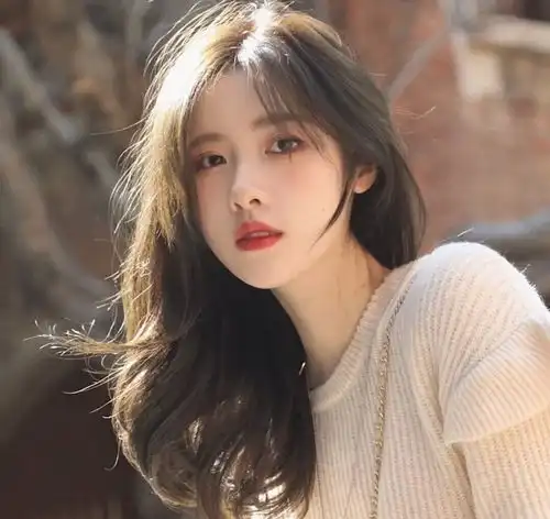 女生头像热爱奔赴阳光