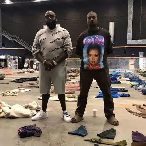 潮流傻脸娜xblackpink新歌海报公开dc释出蝙蝠侠三小丑预告