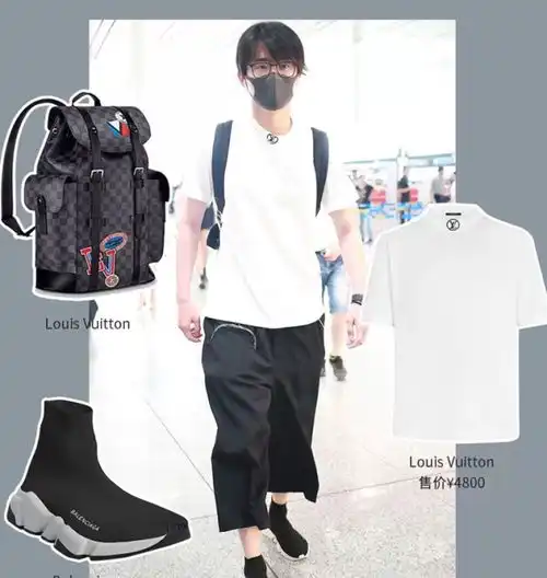 第一次知道刘昊然这么适合穿衬衫,搭配卡其裤,这是小说男主吧