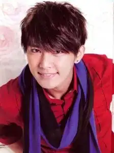收集炎亚纶更多照片