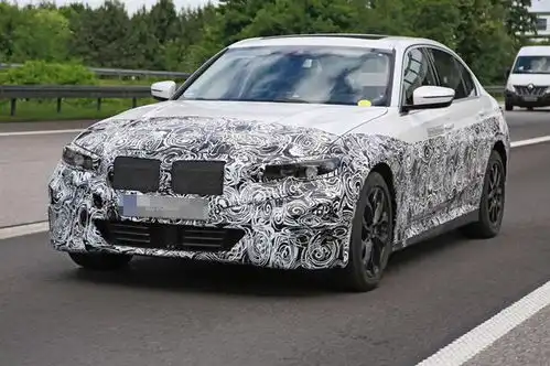 宝马新能源战略再进化,ix3欲为传统豪门正名