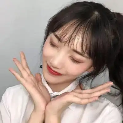 女生头像阳光开朗可爱