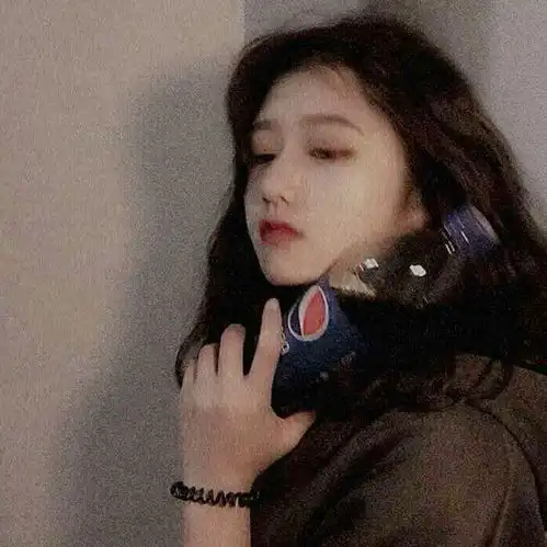 柯南头像女生用丧系女生