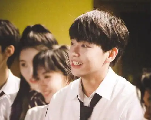 燃野少年的天空路演,彭昱畅瘦出少年感,网友调侃怎么做到的