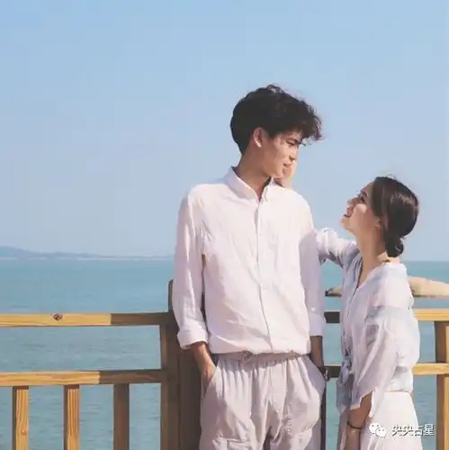 塔罗预测这段关系,你们俩谁会先放手