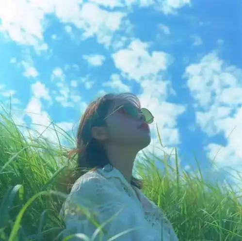 女孩清醒独立的文案,精致女人文案短句干净