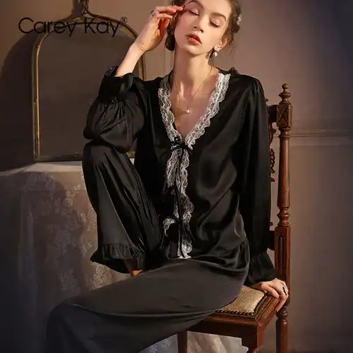 纯欲系女高级感头像动漫