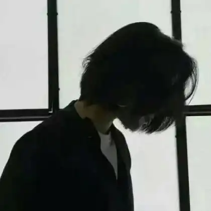 孤独感爆棚的头像黑色系