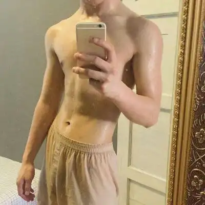 健身头像男露腹肌运动健身微信头像真实生活照