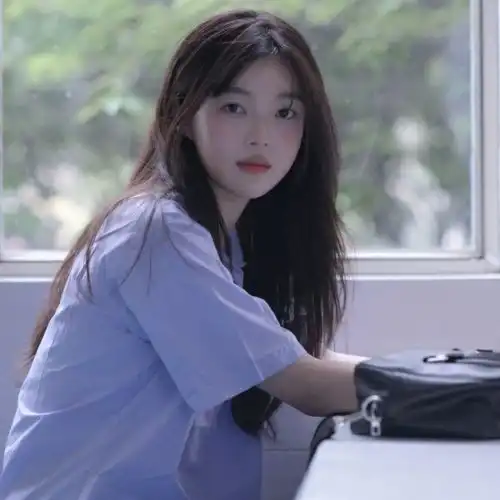 蓝色系女生头像冷月辉