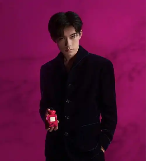 易烊千玺塌房瓜咋回事周杰伦啥时候上新专辑景甜蹭司藤热度李现看不电视剧资源李荣浩杨丞琳互不干涉